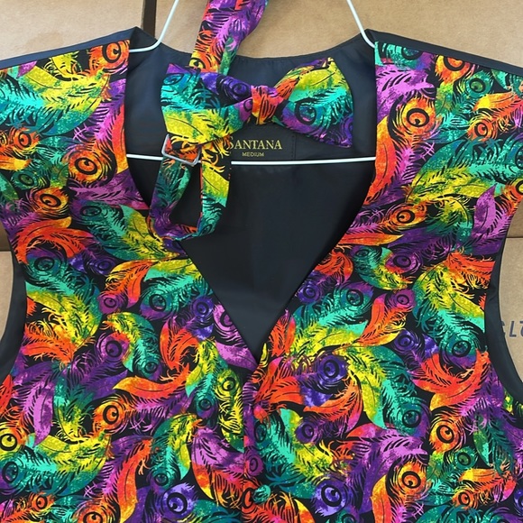 Mardi Gras Feathers Vest and Bow Tie New - Picture 2 of 3